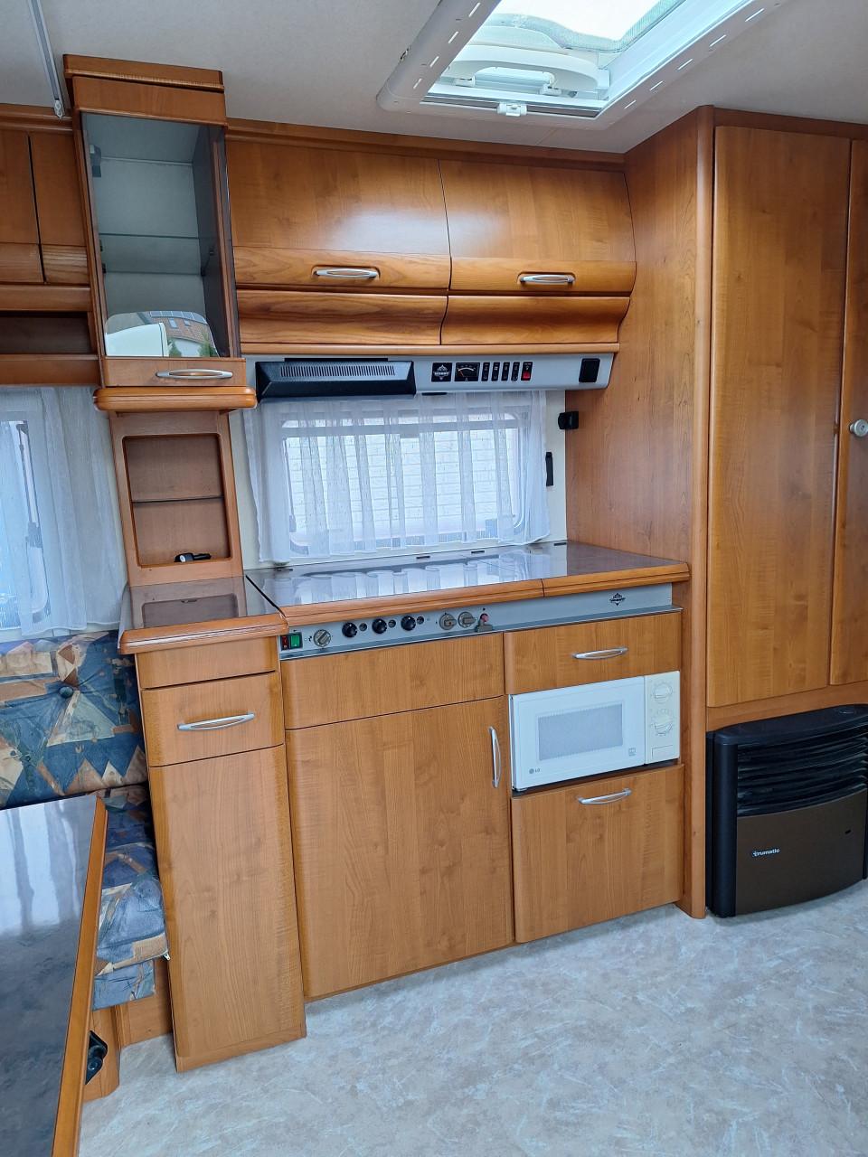 Caravan hobby excellent 560