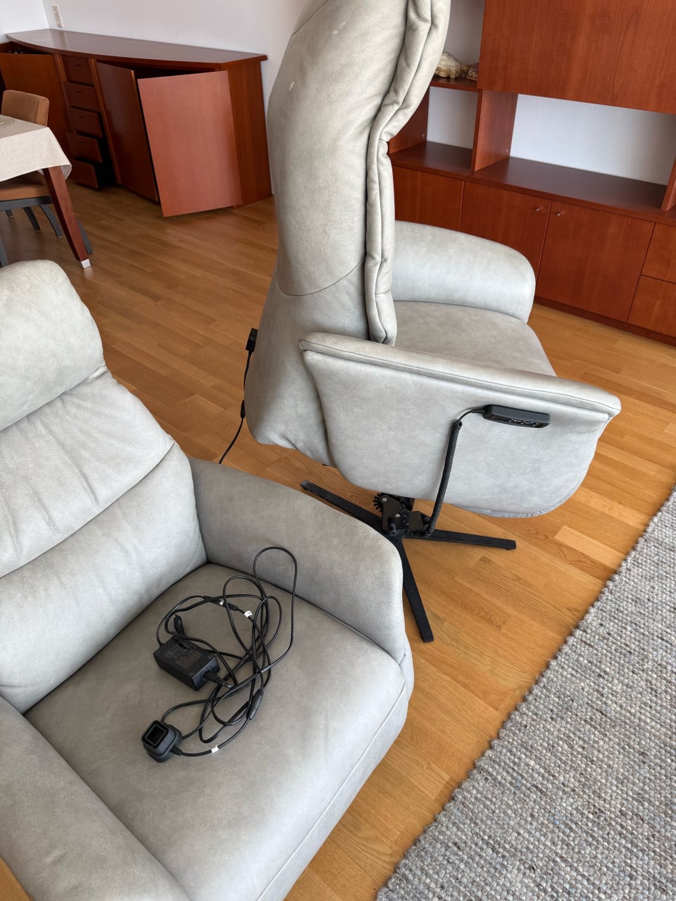 Senioren 2-zits bank met elektrische stoel en sta-op-stoel met verwarming