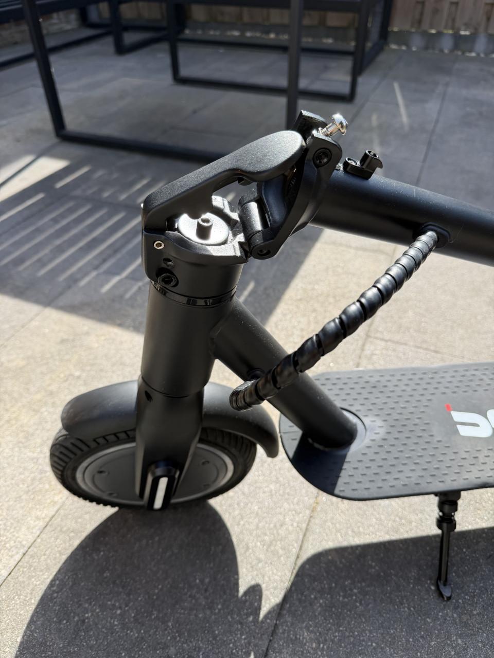Nieuwe UrbMob kick & go LR elektrische step