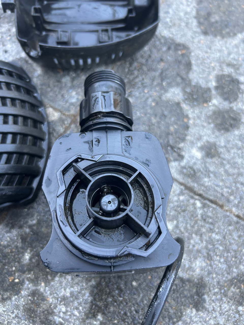 Te koop oase fp 3500 sterke en zuinige Vijverpomp en 3500 lpu