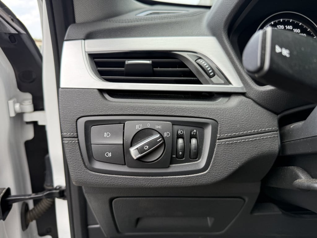 BMW X1 s-drive18i 140pk high executive
