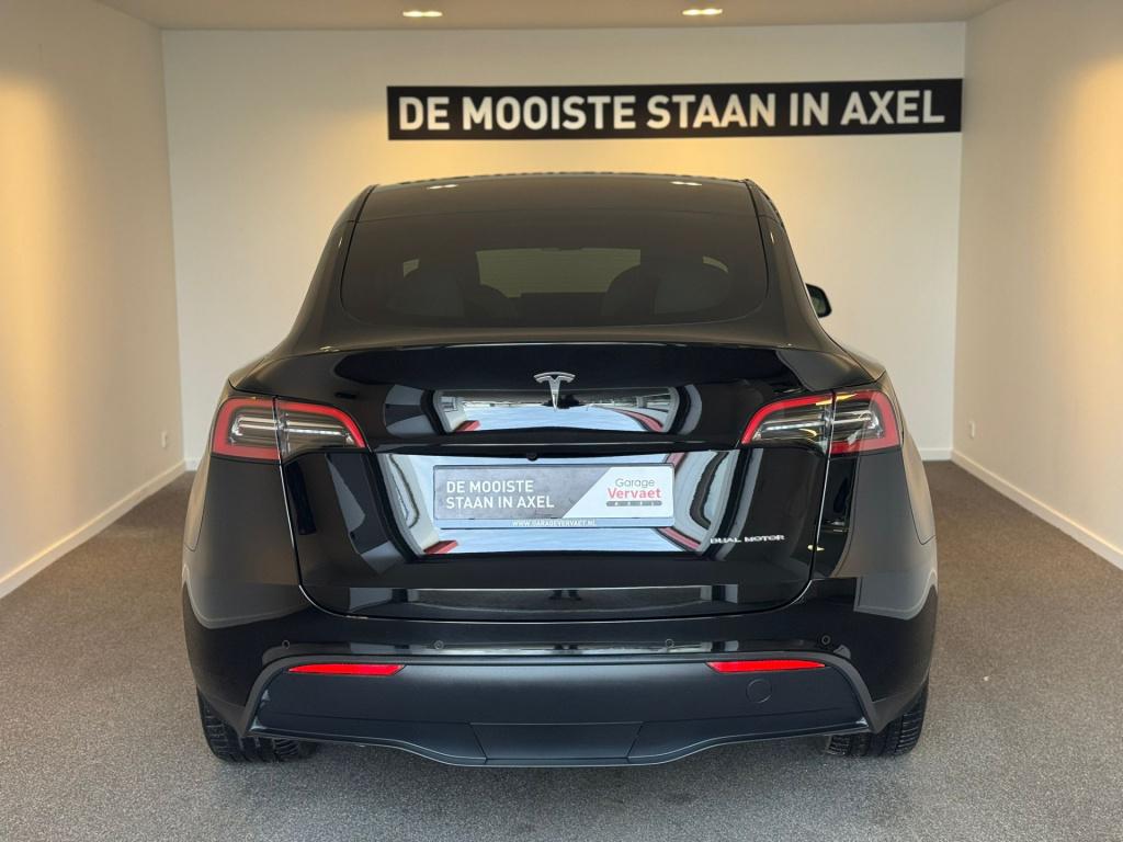 Tesla Model Y long range awd 75 kwh
