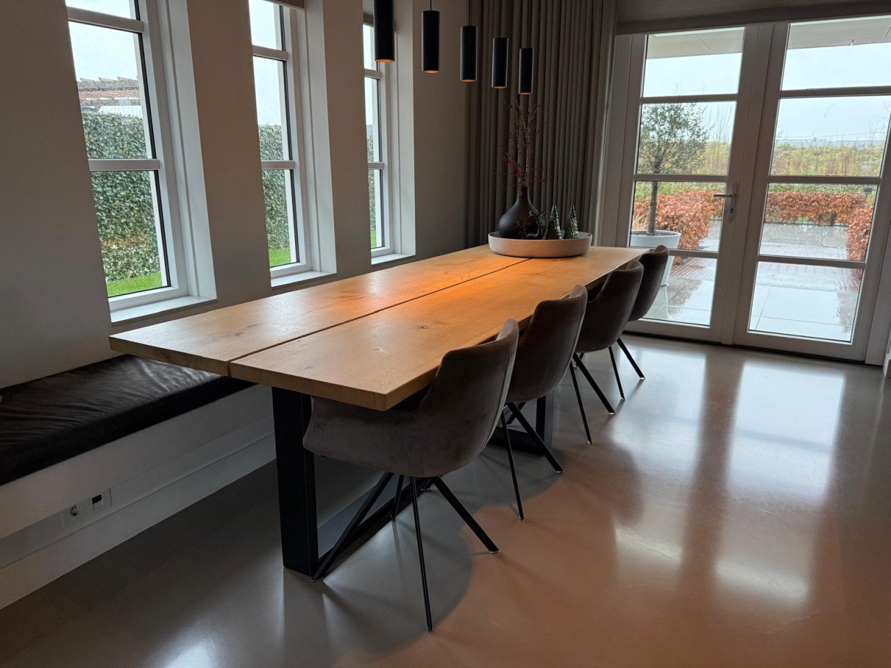Eikenhouten eettafel