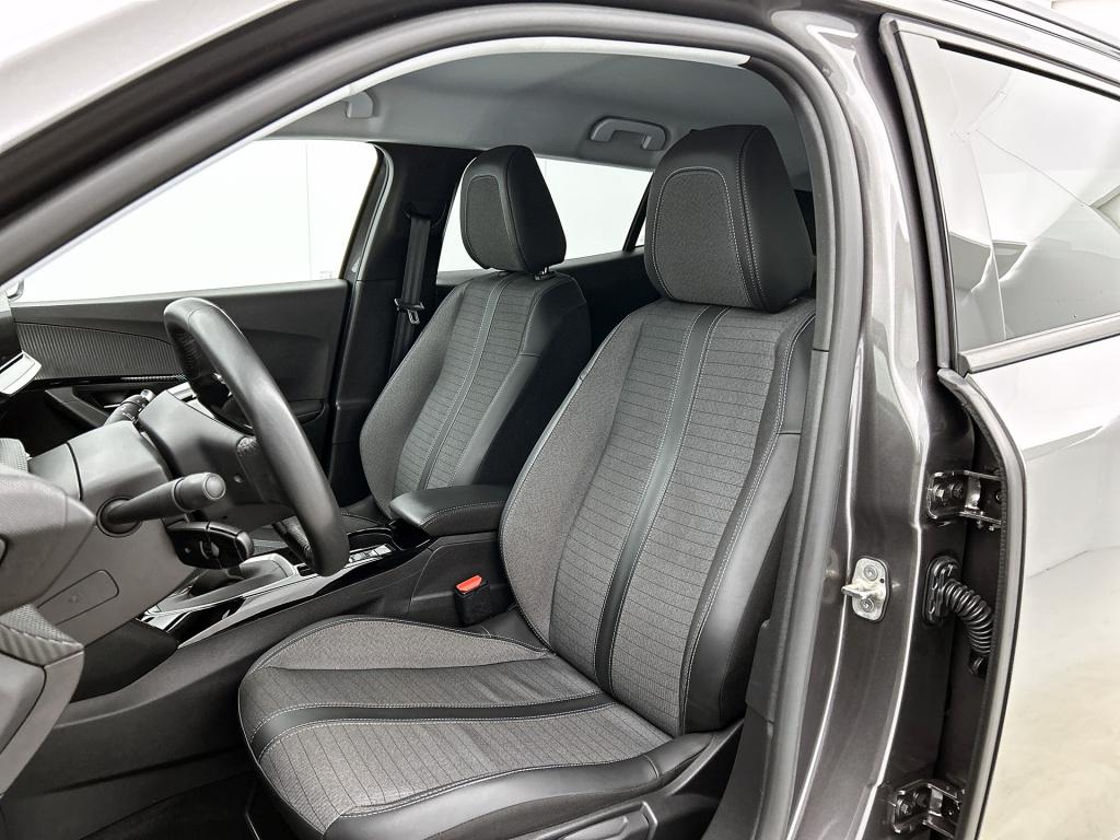 Peugeot 2008 100 pk allure pack | rijklaar | camera | navigatie | 3d icockp