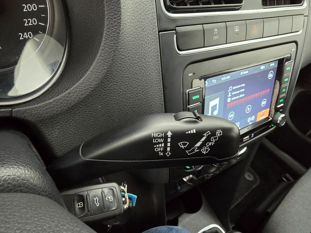 Volkswagen Polo occasion 1.2 tsi met carplay radio en 5 deurs uitv. | tweed
