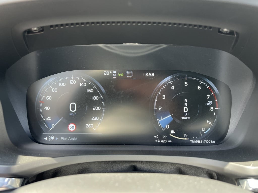 Volvo V60 t6 398pk recharge r-design| panodak| adap.cruise| trekhaak| awd|