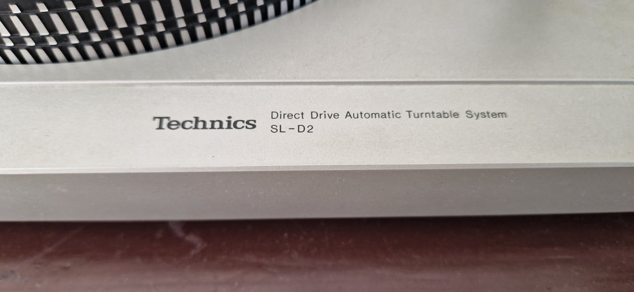 Technics SL-D2