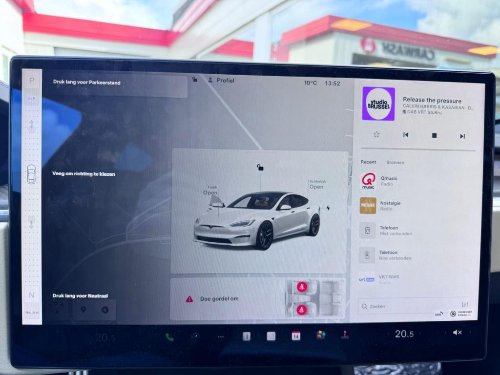 Tesla Model S plaid awd