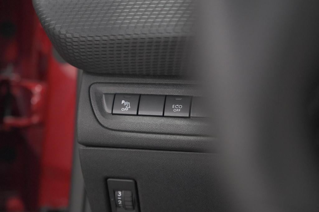 Peugeot 2008 puretech 110 eat6 active | camera | apple carplay | parkeersen