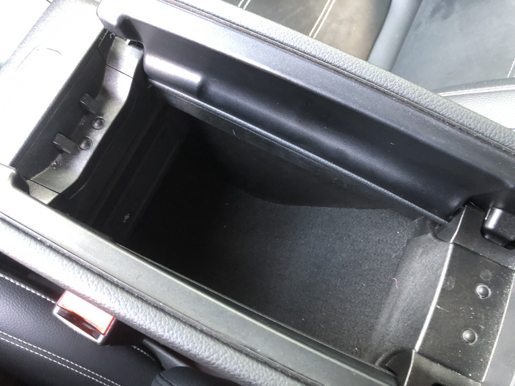 Mercedes-Benz A-Klasse 250 e business solution amg limited