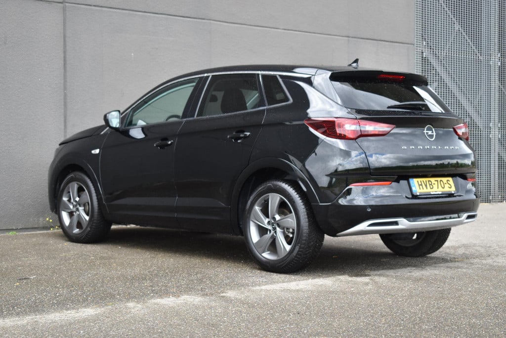 Opel Grandland 1.2 turbo business elegance