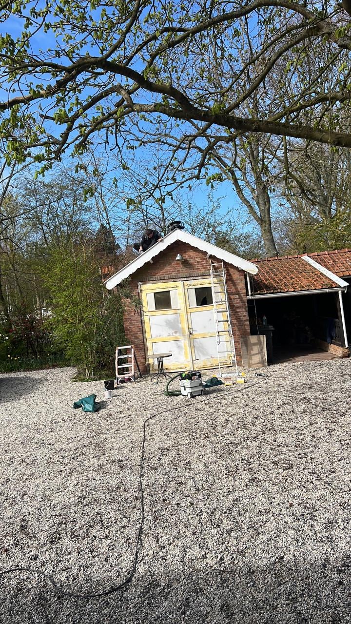 Schilderwerken en behangwerken