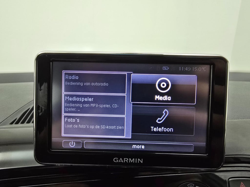 Volkswagen UP! occasion 1.0 move up! bluemotion met airco en navigatie | tw