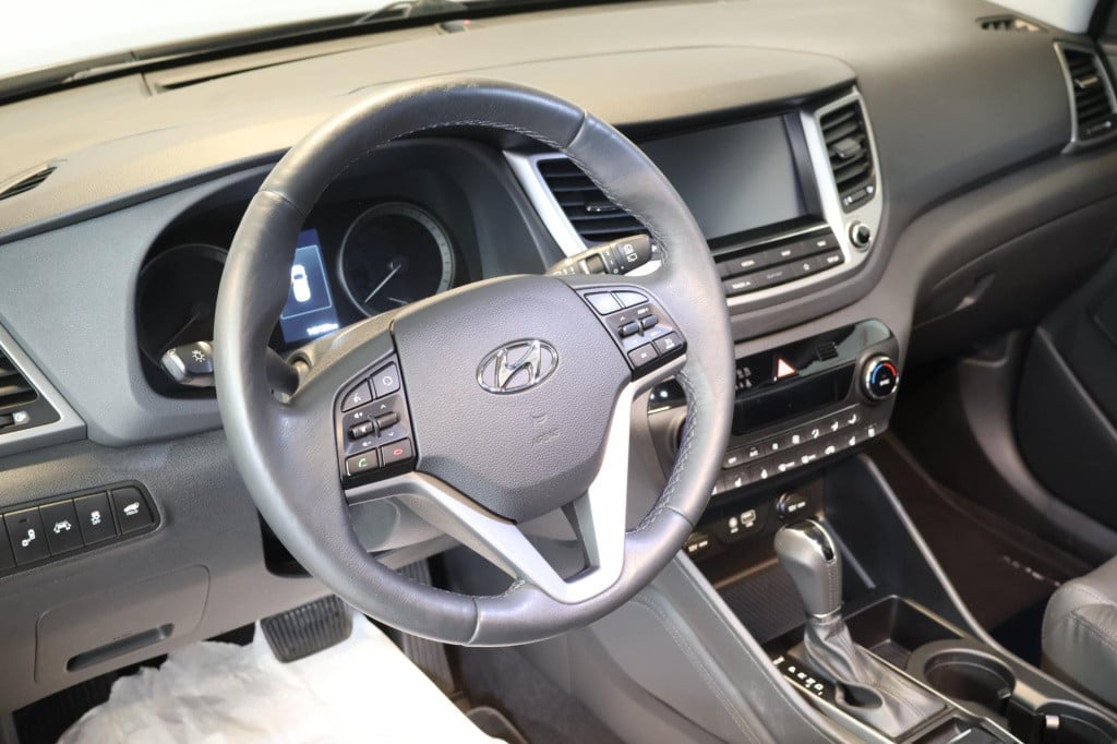Hyundai Tucson 1.6 t-gdi premium 4wd, carplay, trekhaak, pano, stoel + stuu