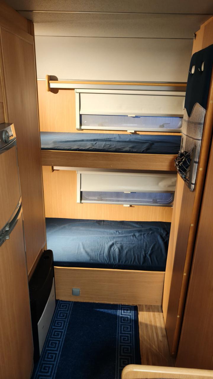 Merk: ACE :Vacancy 511 cdl stapelbed. Deze 6-persoons caravan
