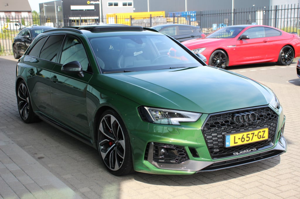 Audi Rs4 a4 avant 2.9 tfsi quattro pro line plus | pano | carbon | massage 