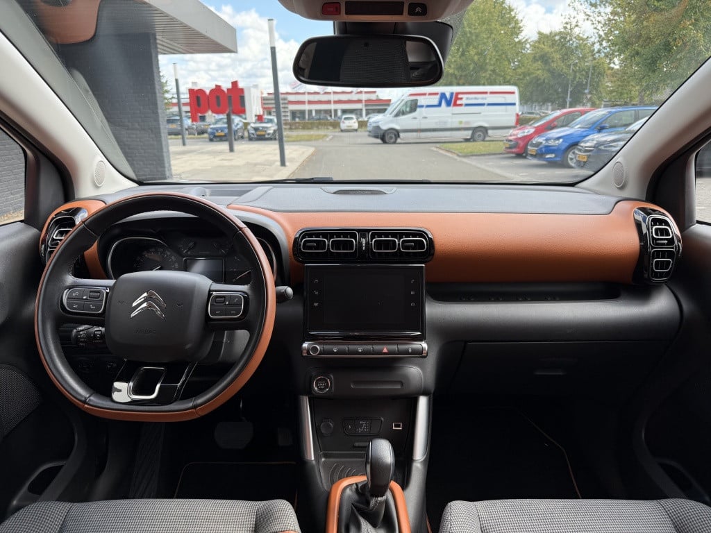Citroen C3 Aircross 1.2 pt s&s shine // luxe uitvoering! // automaat /