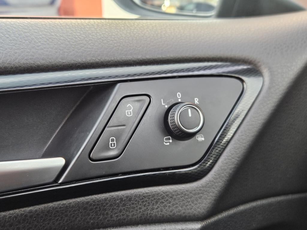 Volkswagen Golf 2.0 tsi gti performance | pano | 19' velgen