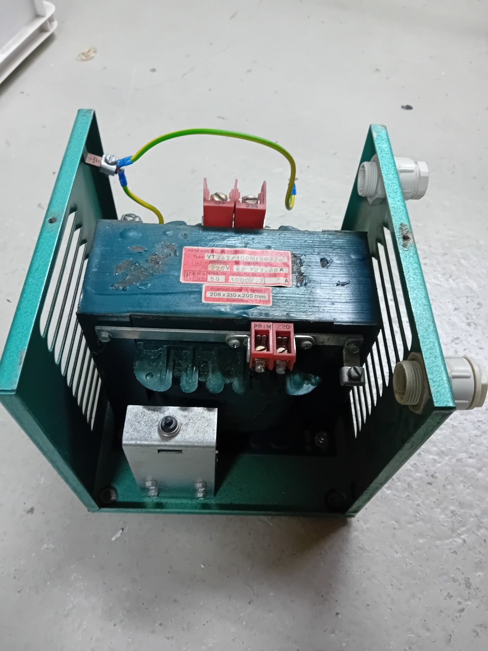 Trafo (zware uitvoering) 220 V / 42 V ------ 23,8 A !!!!!!!