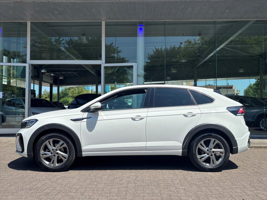Volkswagen Taigo 1.0 tsi 110pk r-line| pano dak|trekhaak|led| navi via carp
