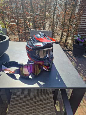 Jopa brommer helm