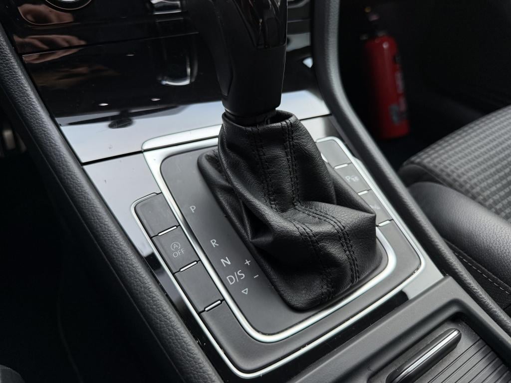 Volkswagen Golf 1.4 tsi highline // goed uitgeruste automaat //