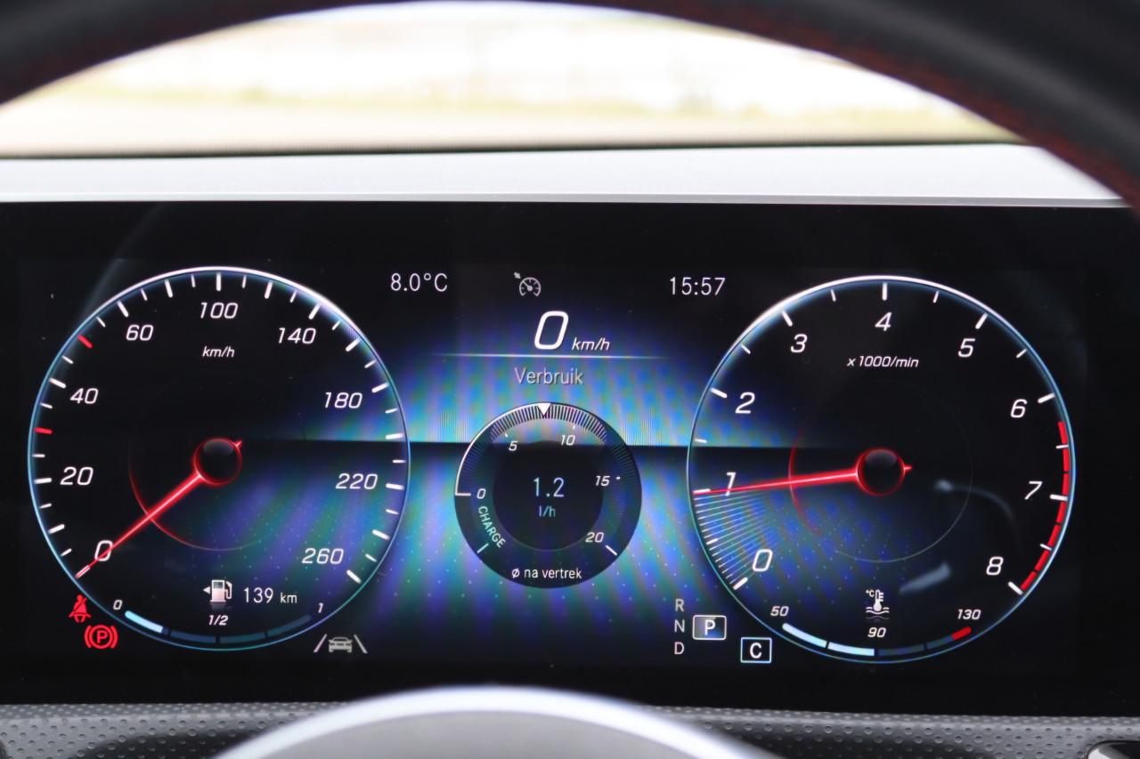 Mercedes-Benz CLA 220 AMG-line shooting brake DEALER ONDERHOUDEN