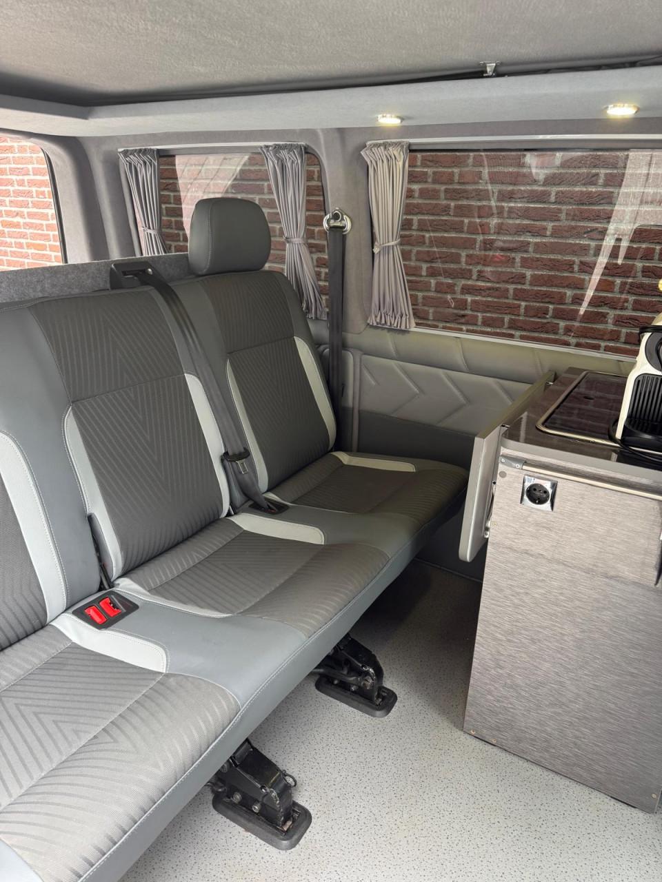 Volkswagen Transporter Camper T6 2.0TDI AUT/CLIMA/NAVI