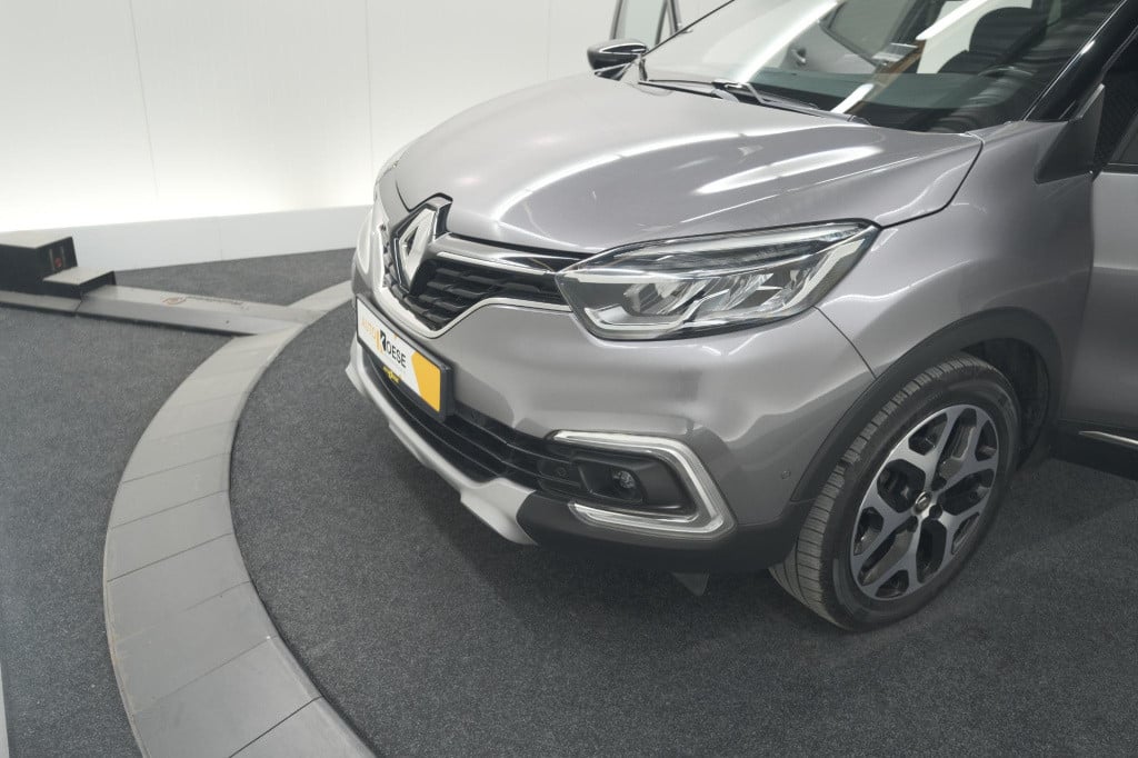 Renault Captur tce 90 intens | trekhaak | camera | navigatie | parkeersenso