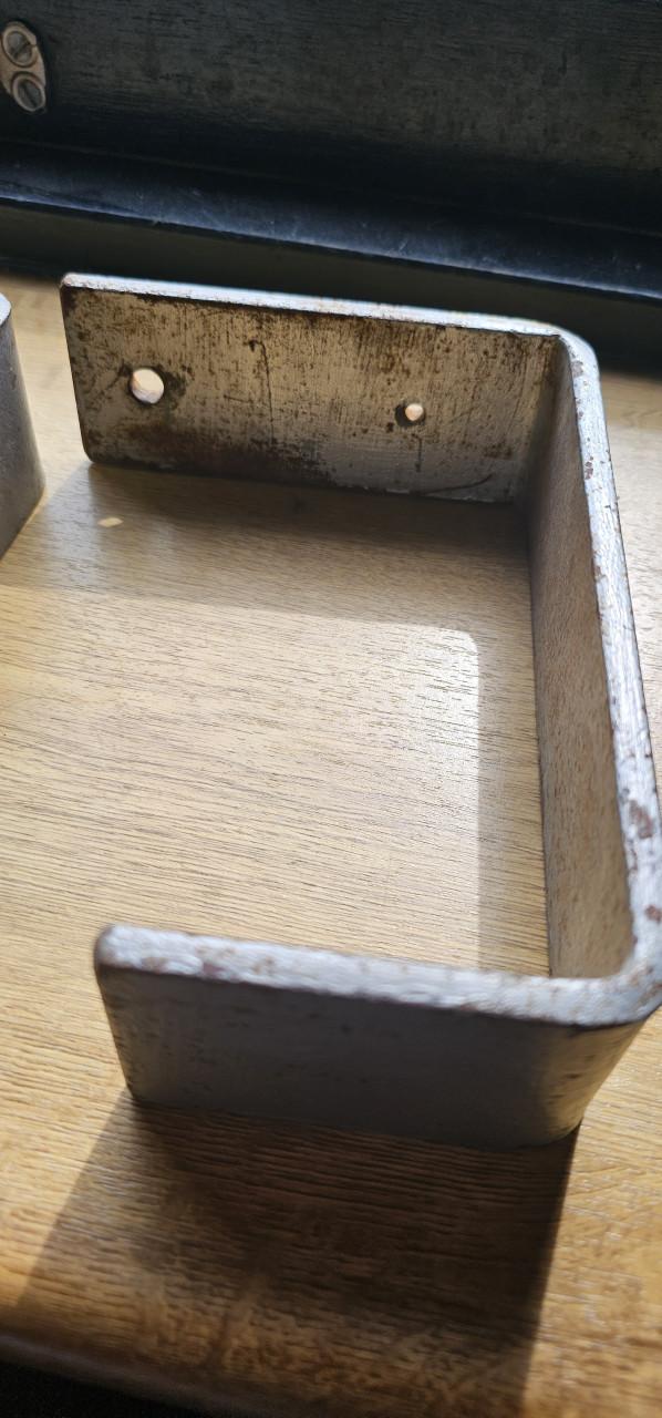 Zwaar ijzeren ophang beugels