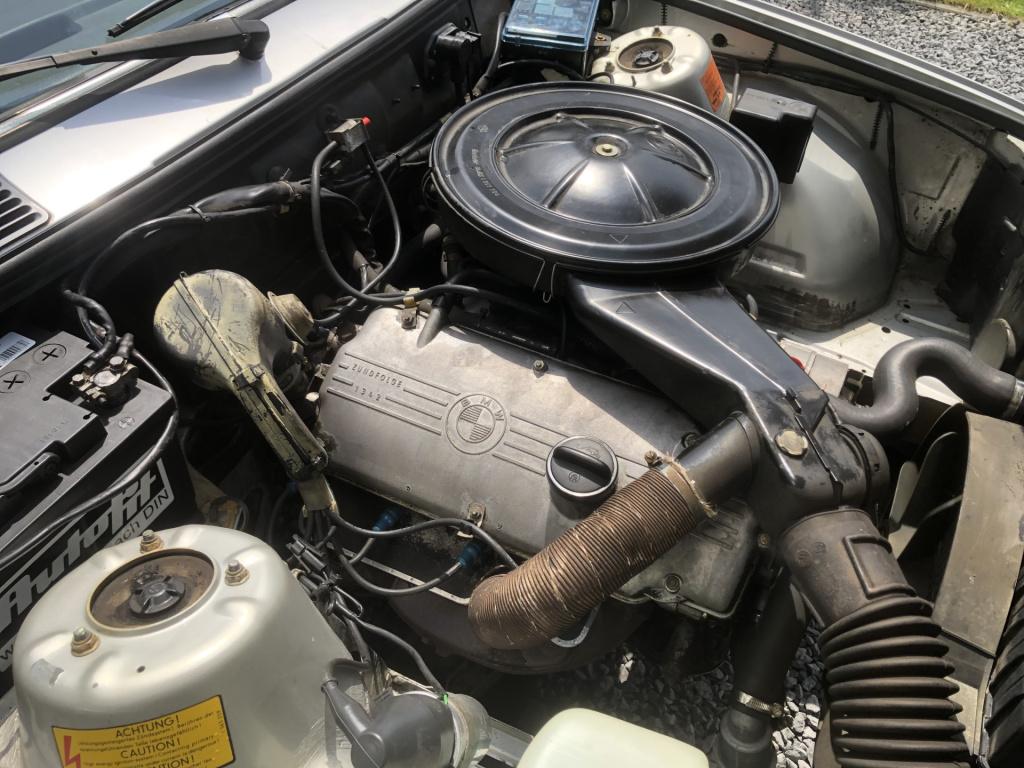 BMW 3-serie 318i 90pk sedan e30