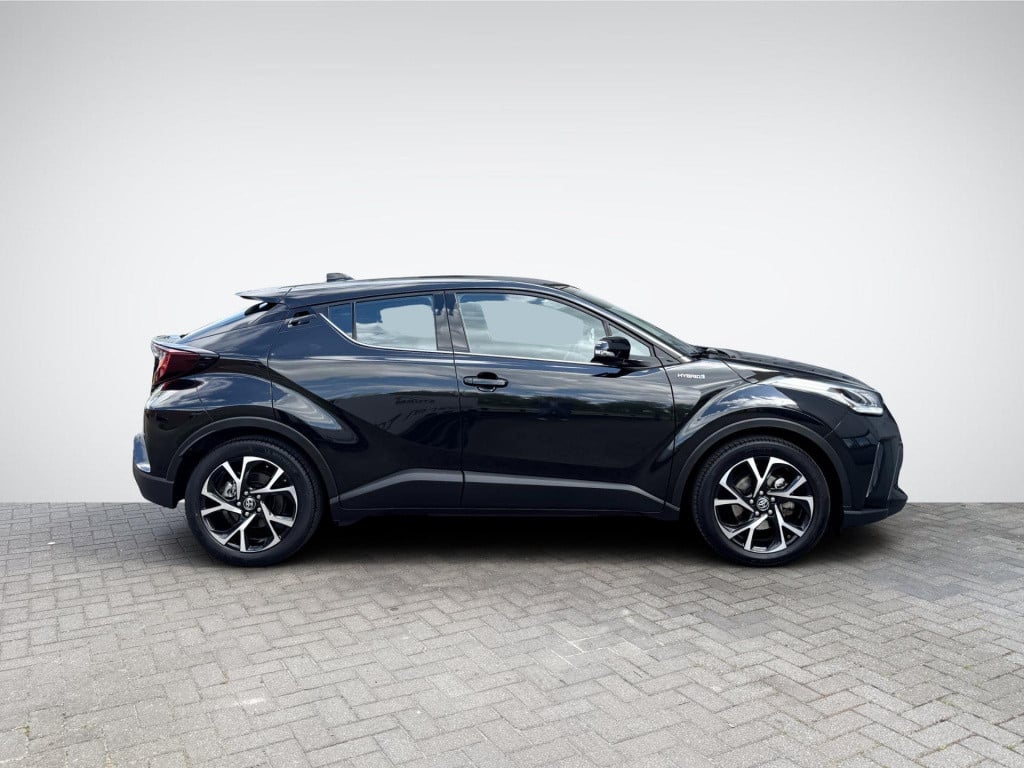 Toyota C-hr 1.8 hybrid dynamic | trekhaak afneembaar | navigatie | camera |