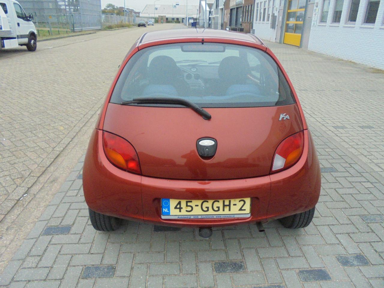 Ford Ka 1.3 Cool & Sound Bouwjaar 2008 tweede eigenaar € 1250