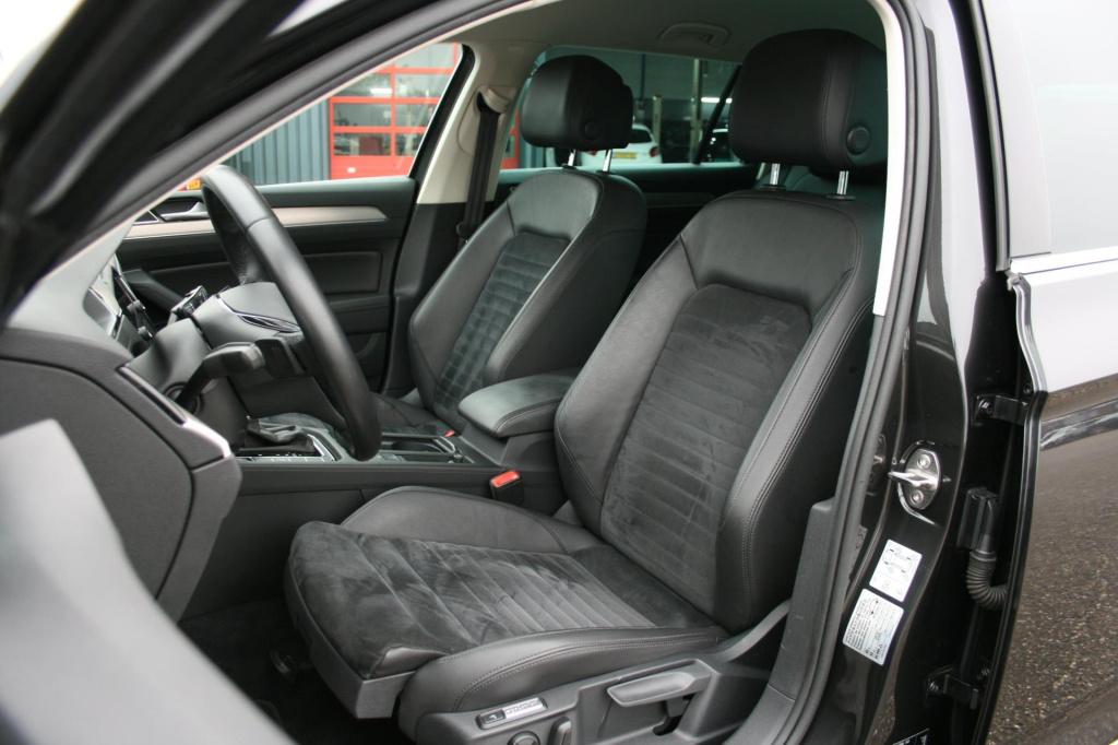 Volkswagen Passat variant 1.5 tsi highline