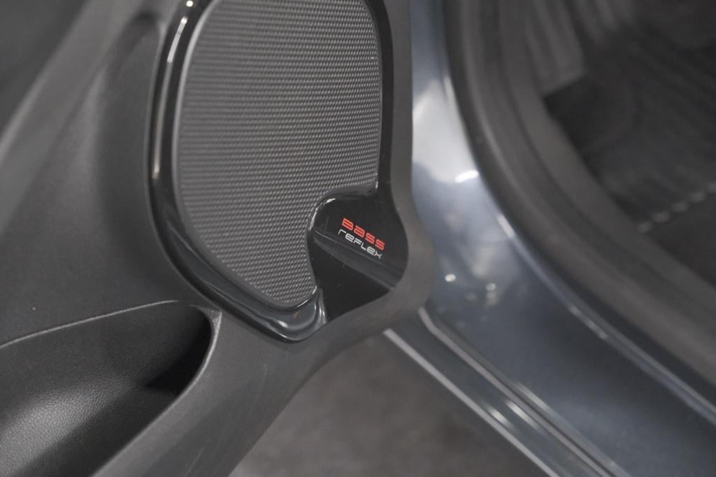 Renault Clio tce 90 zen | navigatie | parkeersensoren | climate control