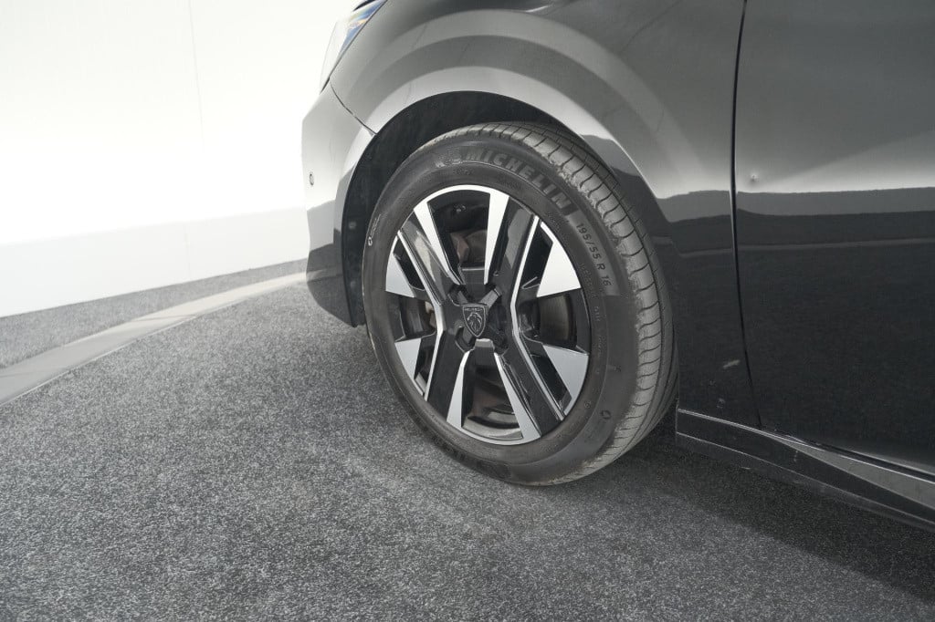 Peugeot 208 puretech 100 allure | 360 camera | adaptieve cruise control | d