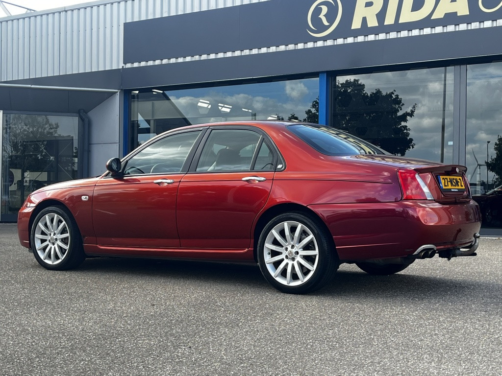 MG ZT 4.6 v8 260