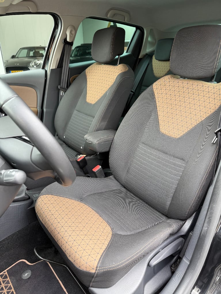 Renault Clio 0.9 - sportief - full option!