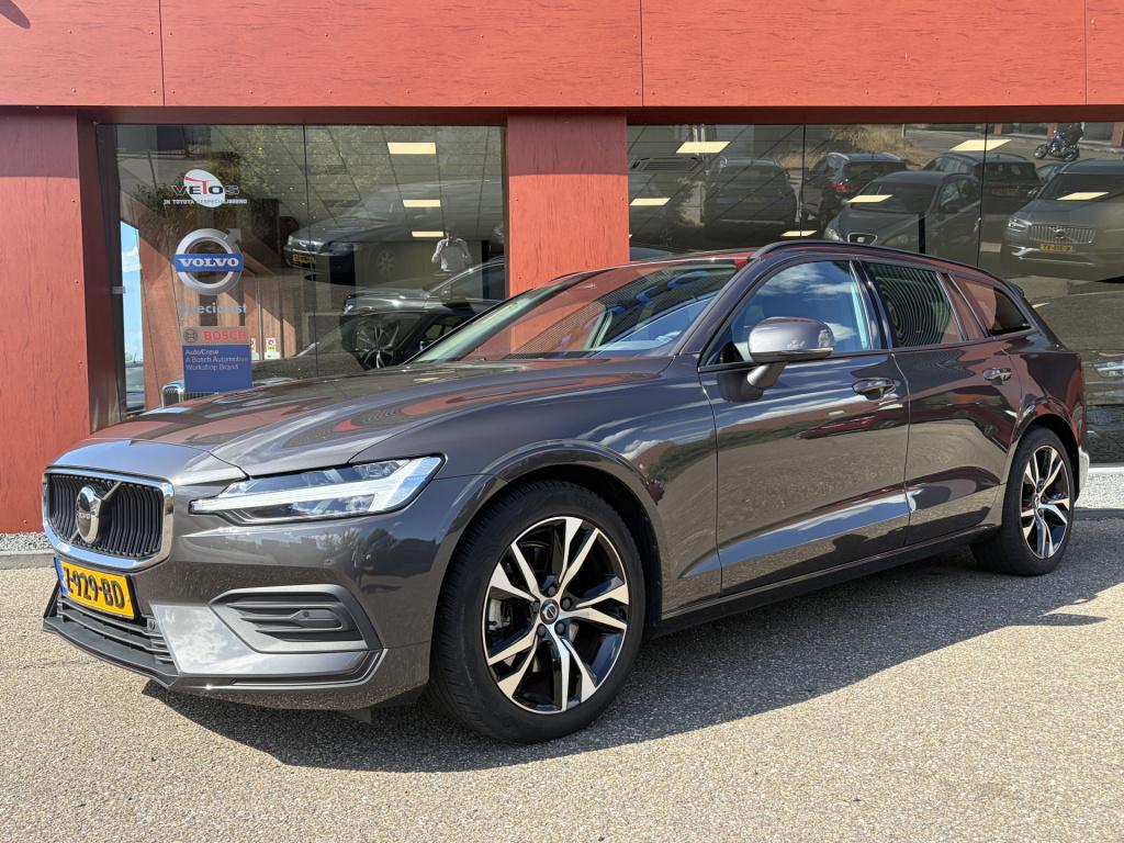 Volvo V60 2.0 b3 essential edition | trekhaak | winterpack