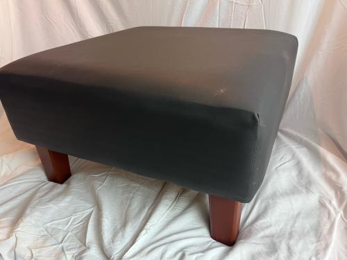 Set van twee hockers