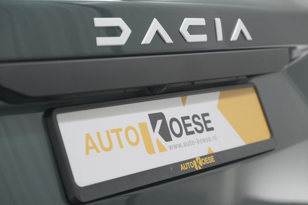 Dacia Duster mild hybrid 130 expression | camera | stoelverwarming | apple 