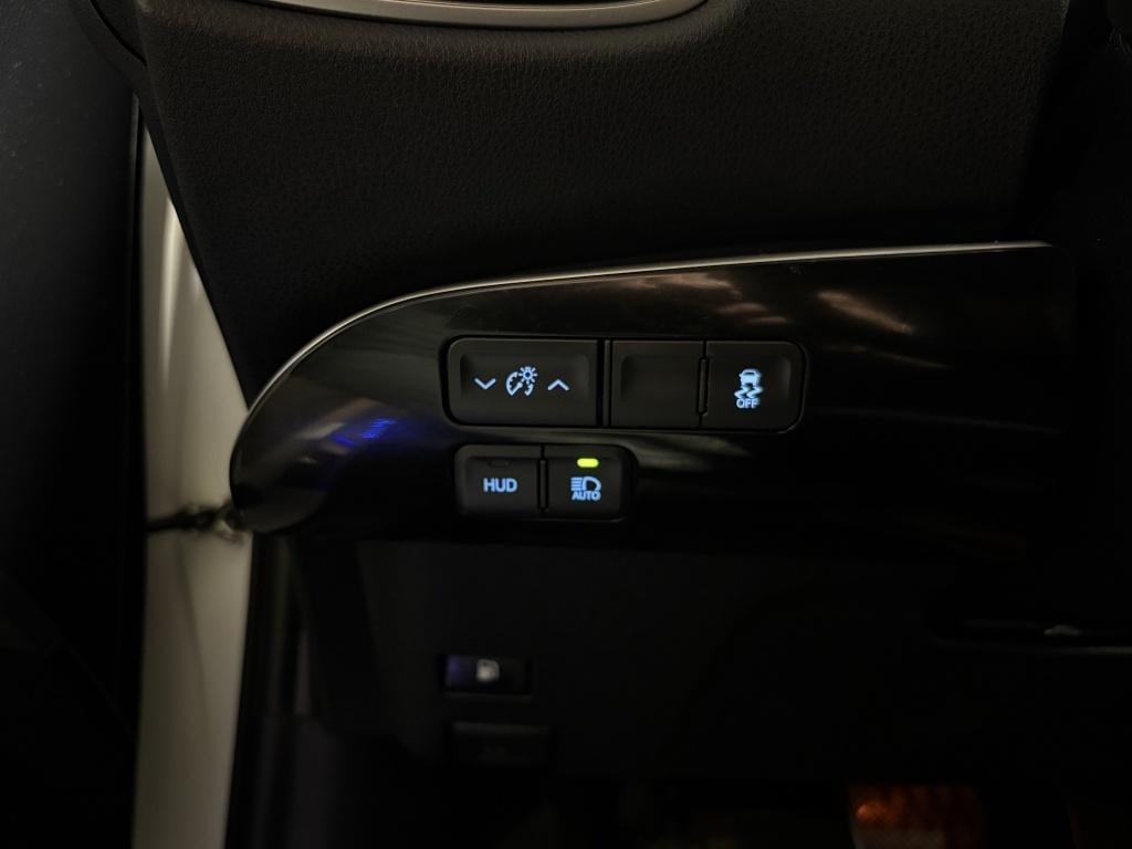 Toyota Prius 1.8 first edition | camera | bsm | pdc |