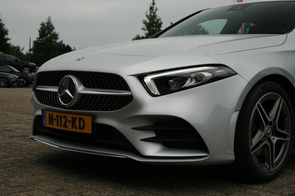 Mercedes-Benz A-Klasse 180 business solution amg