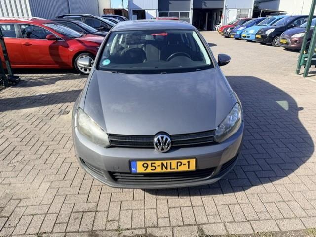 Volkswagen Golf 1.4 tsi comfortline let op ;automaat bak schok en licht hag