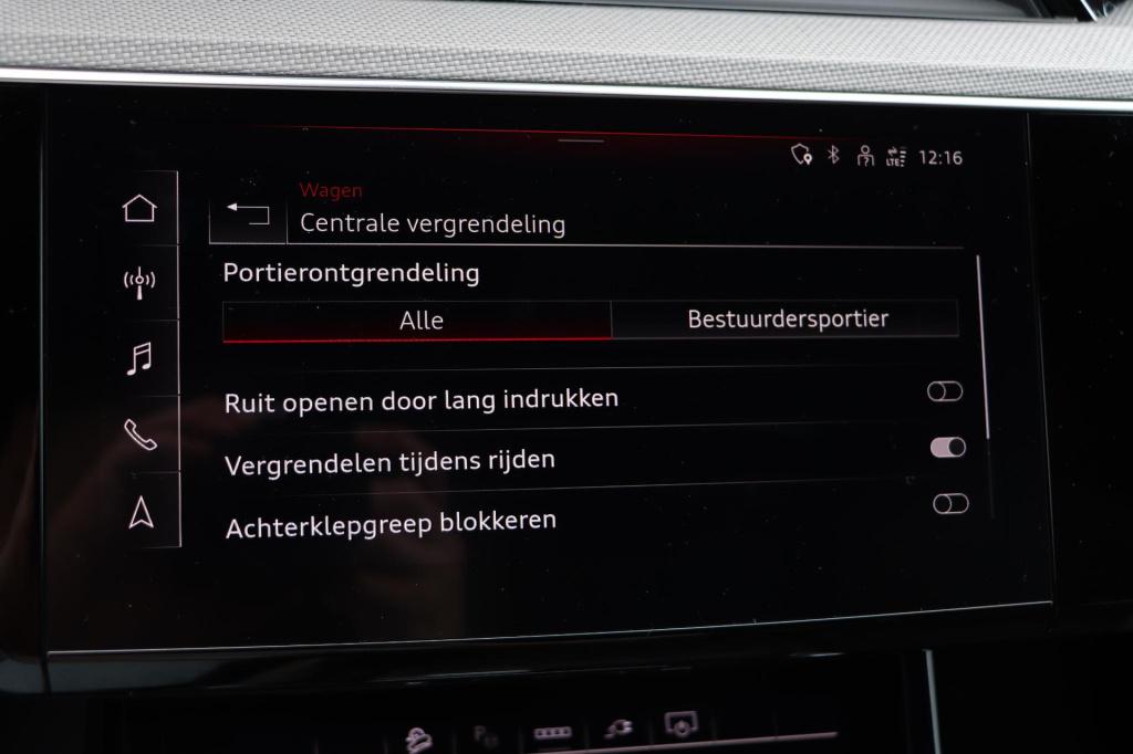 Audi E-tron sportback 55 quattro black edition 95 kwh 408pk s-line | soh 94