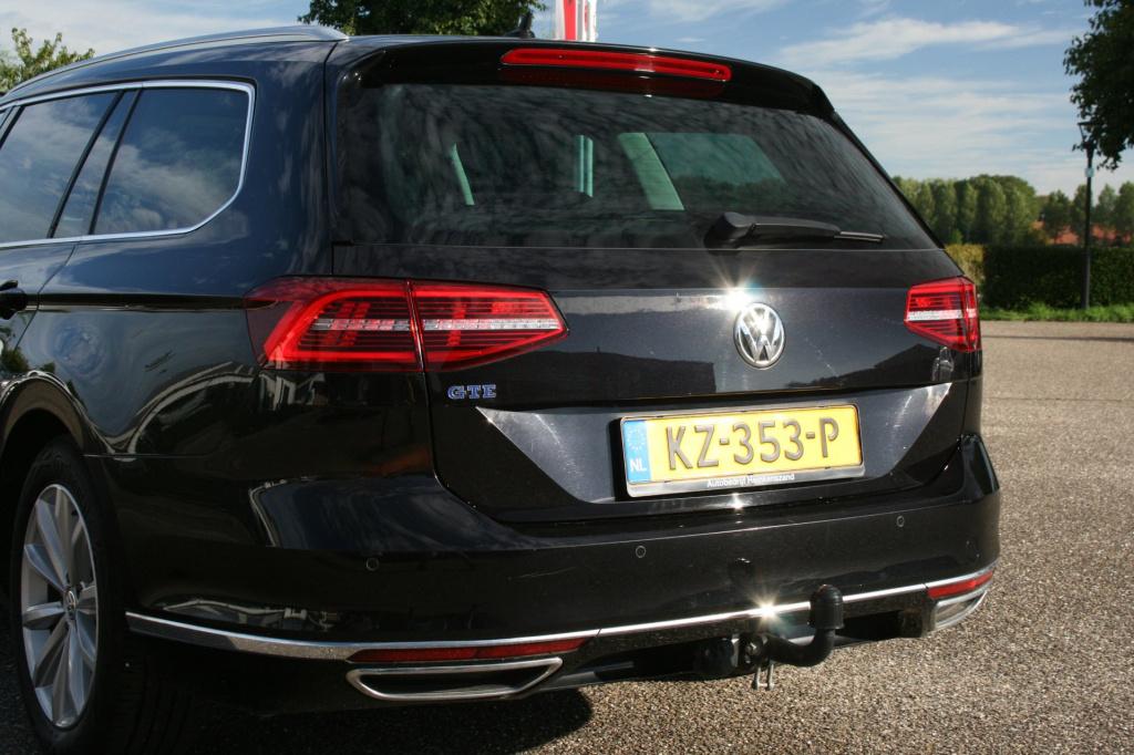 Volkswagen Passat variant 1.4 tsi gte connected series plus