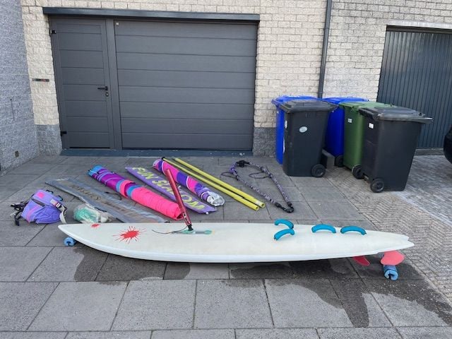 Surfplank Ten Cate Rush (semi zinker) epoxy compleet met 2 zeilen