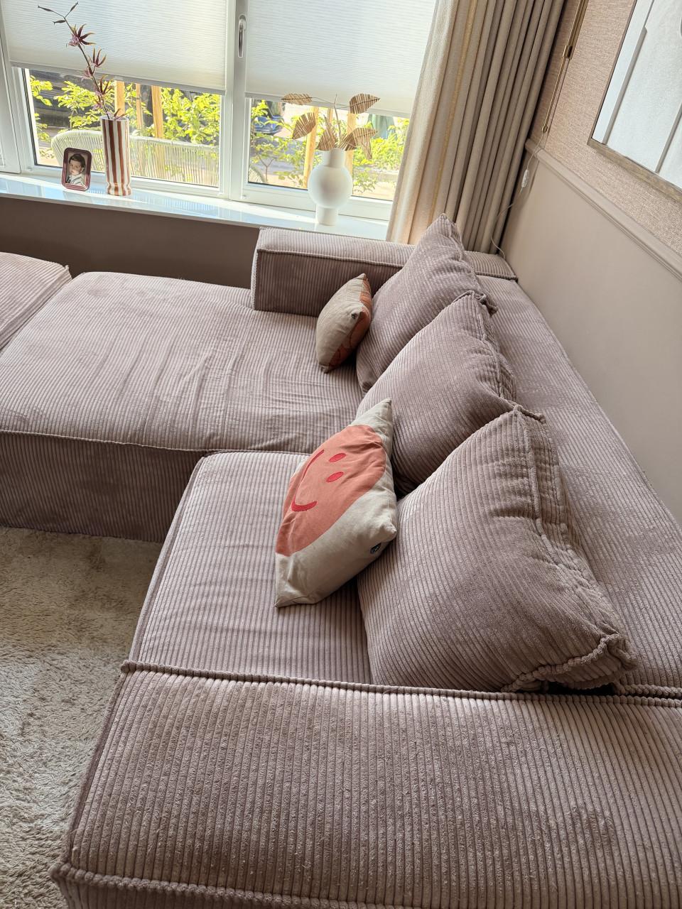 Hoekbank kave home + hocker