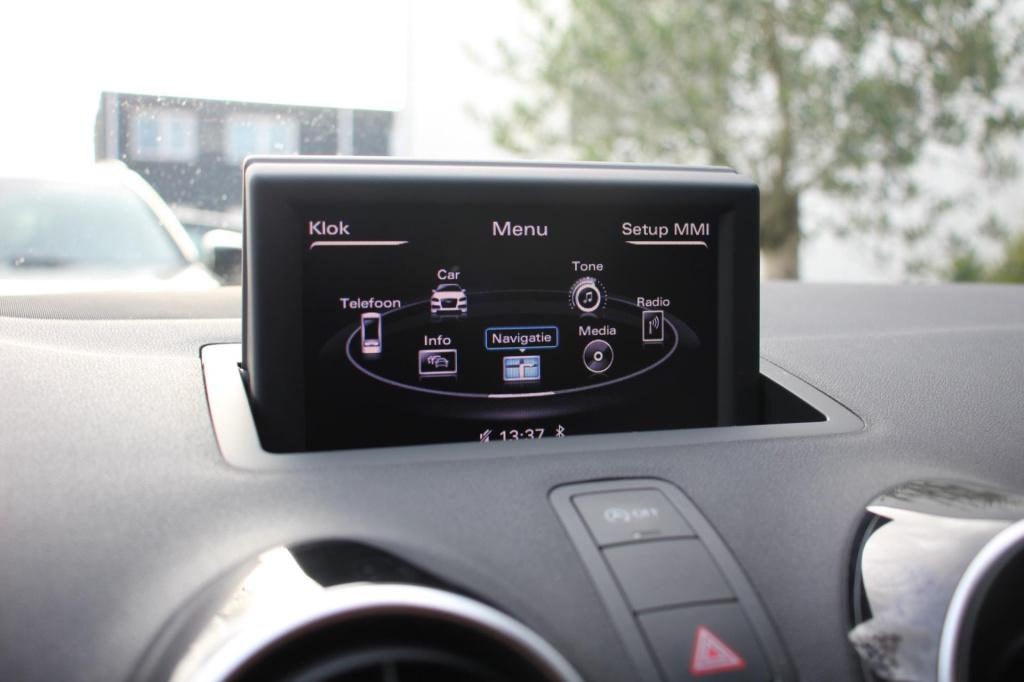 Audi A1 Sportback 1.4 tfsi s-line - stoelverwarming - parkeersensoren - 17 