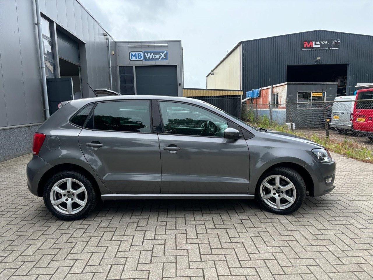 Volkswagen POLO 1.4-16V Comfortline 83.774KM